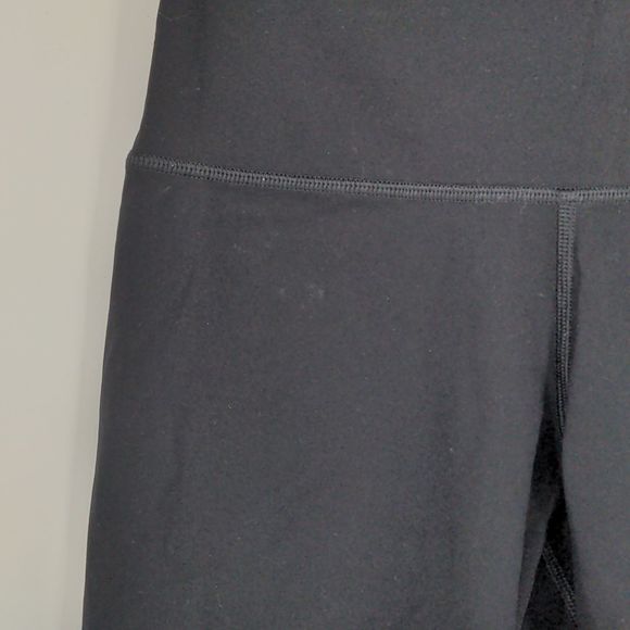 Everlane Women's The Perform Bike Short Size Extra Small Black Lightweight - Picture 6 of 12